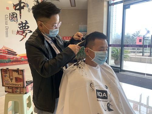 理發(fā)3.jpg