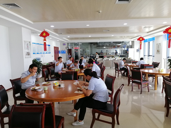 職工食堂配圖_副本.jpg