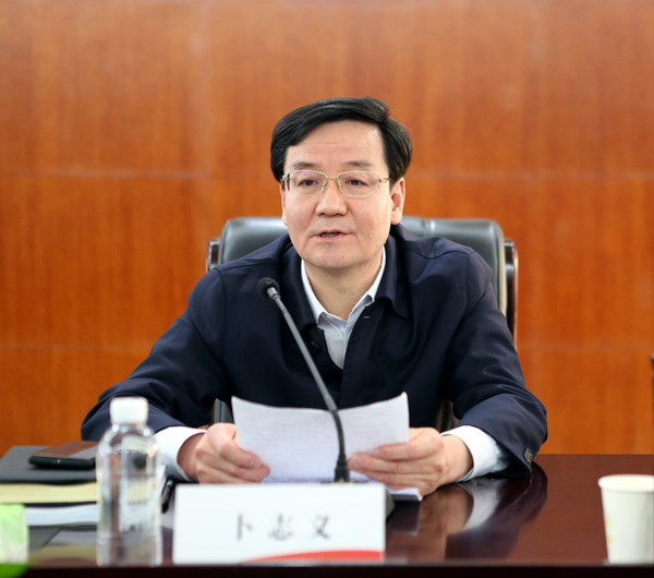 卜書記.jpg