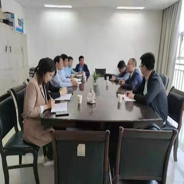 1公司領(lǐng)導(dǎo)一行到彬長礦業(yè)座談交流，業(yè)務(wù)稿件 造價(jià)三部 賀利鋒.jpg