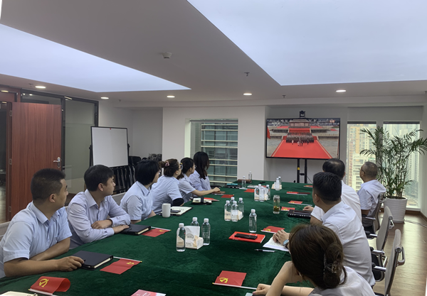重慶秦嘉公司13人觀看直播.png