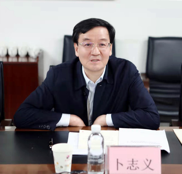 卜志義_副本.jpg
