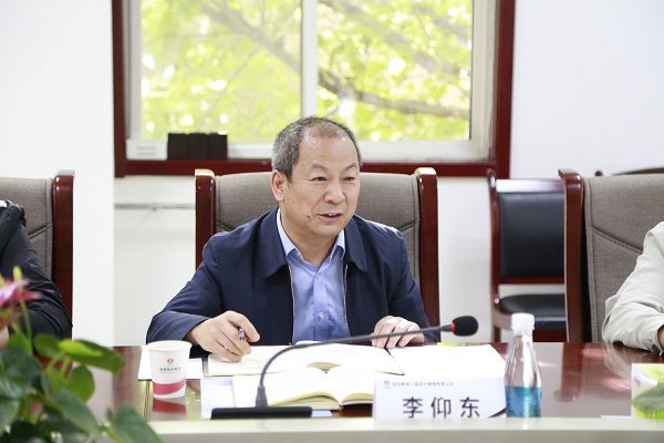 李仰東.JPG